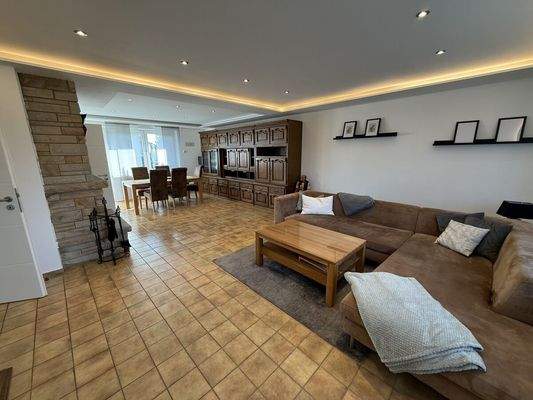 Ansicht 1 Wohn- und Esszimmer