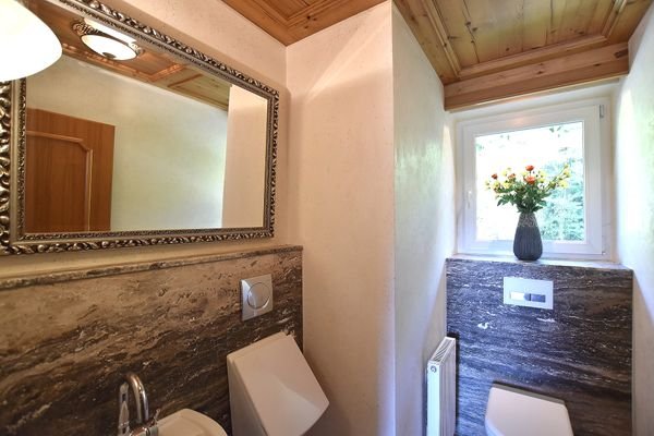 Gäste-WC EG