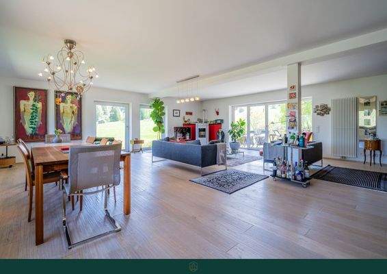 Wohn-/Esszimmer (EG; WE 1)