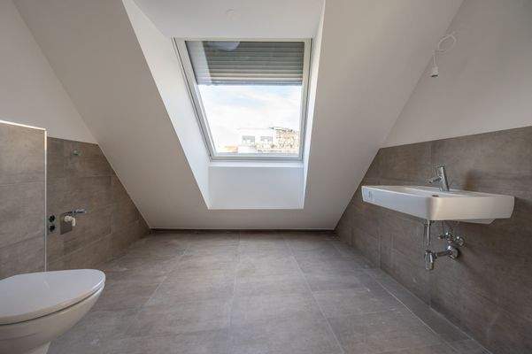 Tageslichtbad mit Dusche