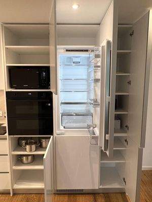 Kühlschrank u. Schränke Detail