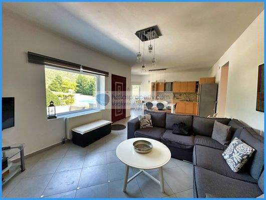 42e8b266d7024a8f9f24f276fe5986ac-original