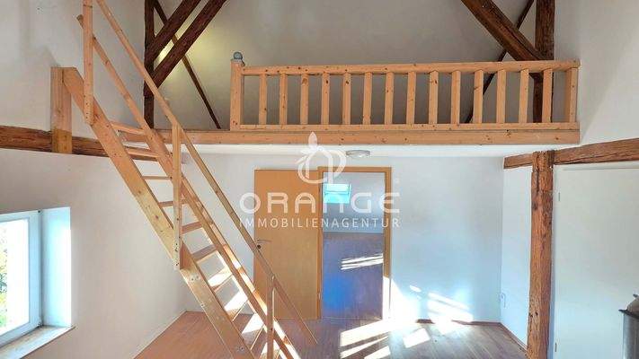 Durchgangszimmer m. Galerie