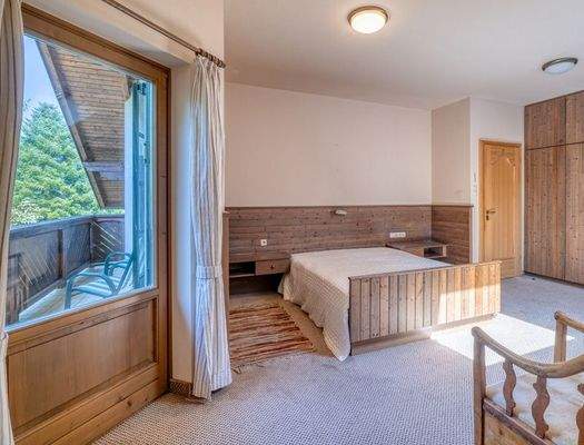 HP4-Einfamilienhaus-Strobl-Schlafzimmer