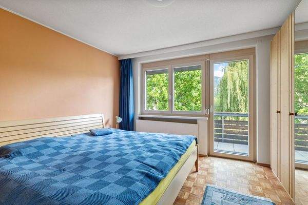 Elternschlafzimmer m. Balkon