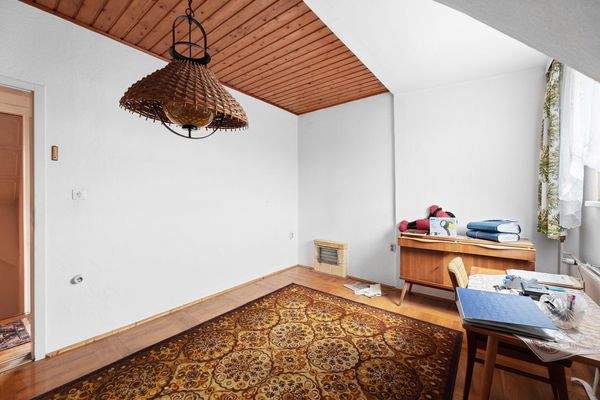 Gemütliches Zimmer im ausgebauten Dachgeschoss