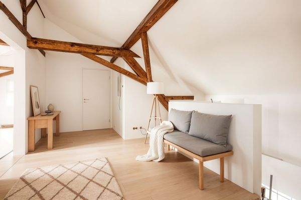 Eingangsbereich (KI eingerichtet)