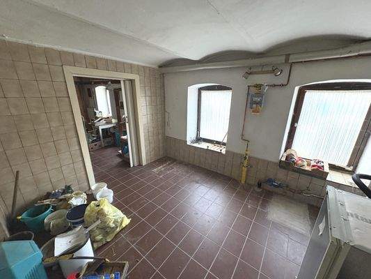 Helle Kellerräume durch Hanglage