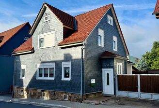 Front- &amp; Giebelseite rechts