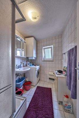 Badezimmer WE VI 2.OG/DG