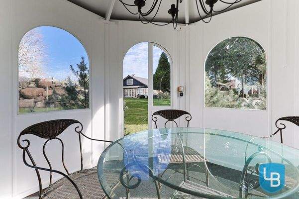 Blick aus dem Pavillon