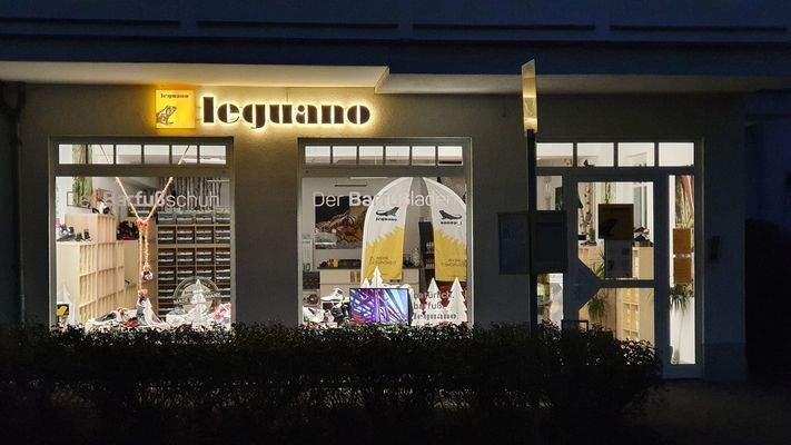 Ladengeschäft am Abend