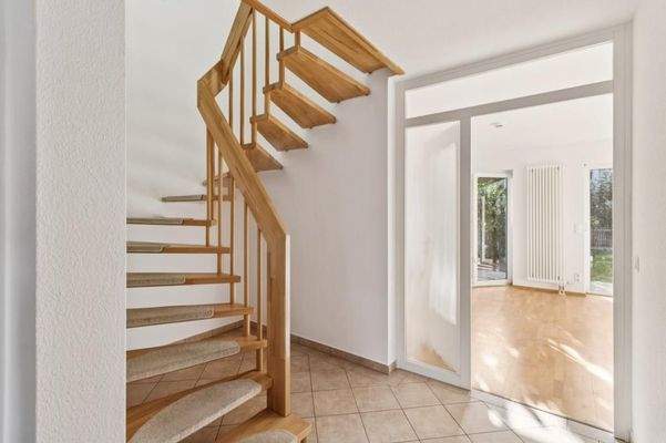 Flur zum Wohn- & Esszimmer