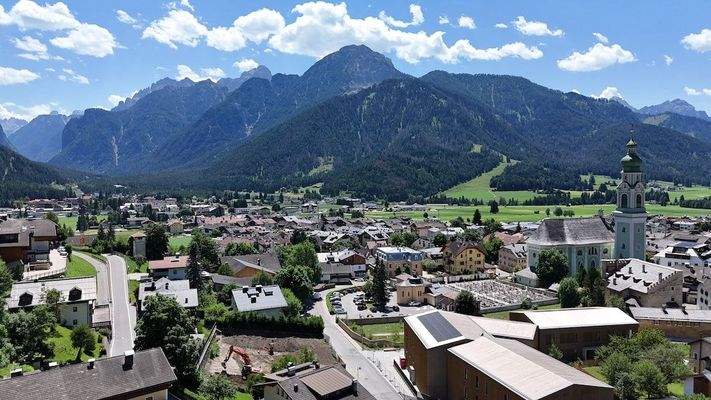 Neubau_Luxus_Zentral_Zimmerwohnung_Seeber_Immobilien_Immobilienagentur_Bauträger_Pustertal_Kronplatz_Berge_Wandern_Zweitwohnsitz