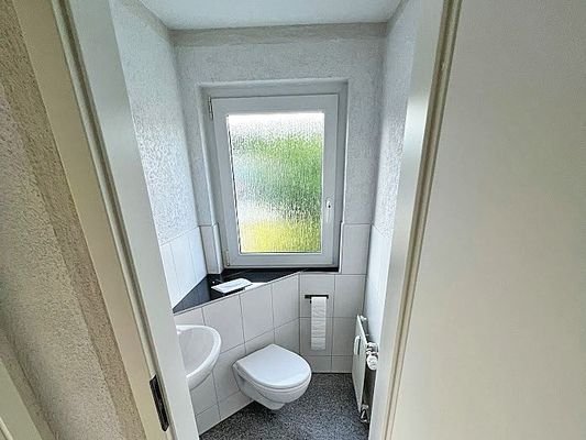 separates WC