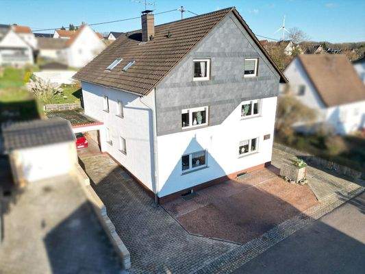 Attraktives Mehrfamilienhaus in VK-Röchlinghöhe