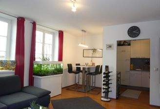 Teilansicht des Wohn- Essbereichs .....JPG