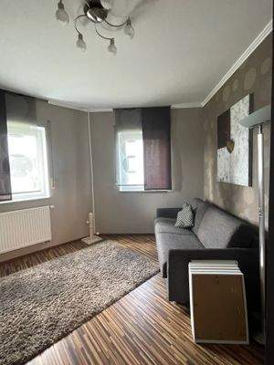 Großes helles Arbeits-/Kinderzimmer!