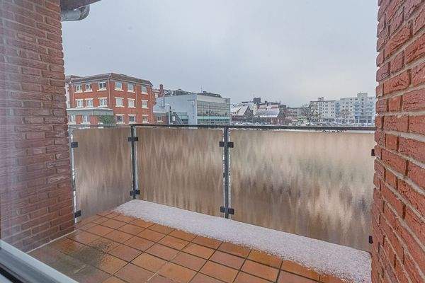 Büro 4 - Balkon.jpg