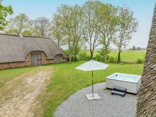 Terrasse mit Wellness