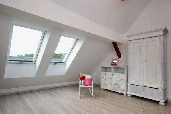 Kinder oder Arbeitszimmer im OG