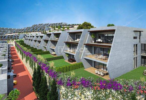 Flats in a Compound With Unblocked Sea Views in Kuşadası Turkey