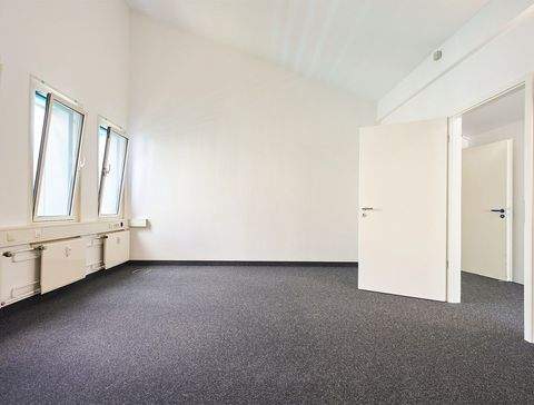 Grasbrunn Halle, Grasbrunn Hallenfläche