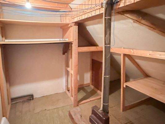 Haus 1 DG Abstellraum