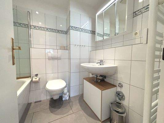 Hochwertiges Wannebad