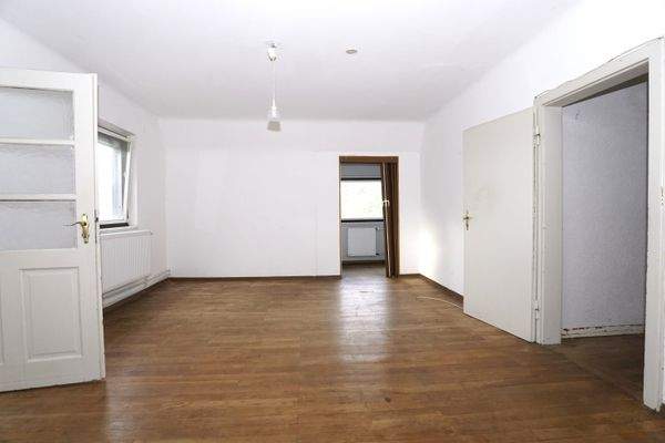 DG Kinderzimmer mit Nebenraum