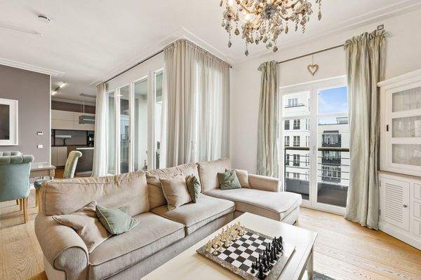 Möblierung vor dem Auszug / Wohn- und Essbereich