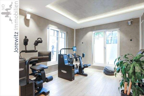 006 - Fitnessstudio EG - Trainingsfläche 1