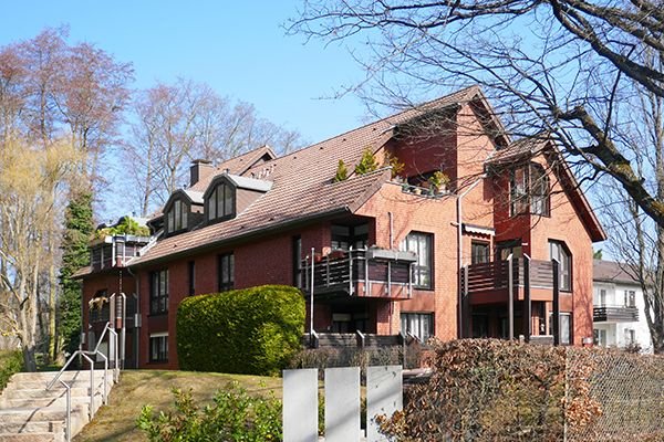 Bad Wilhelmshöhe / Am Mulang Großzügige 3-Zimmer-Wohnung mit 2 Balkonen, Keller und Tiefgaragenplatz zur sicheren Kapitalanlage