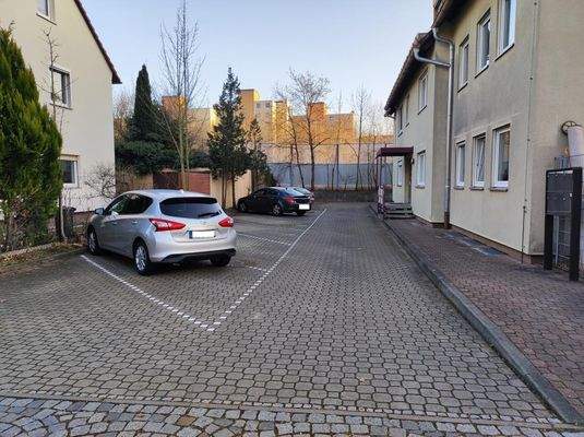 KFZ-Stellplätze