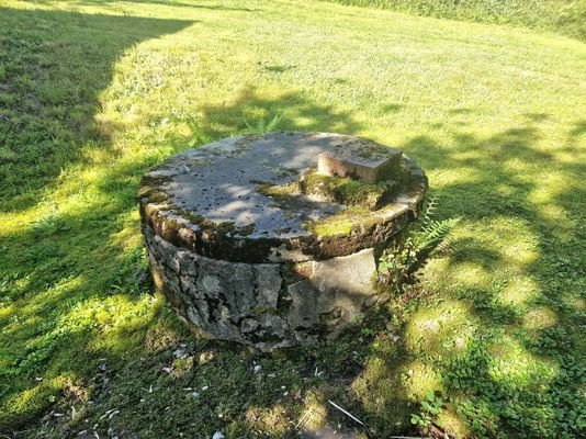 Brunnen