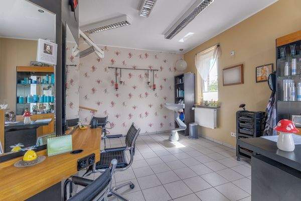 Friseursalon - Erdgeschoss