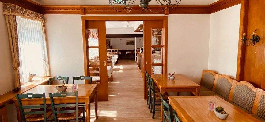 Restaurant mit Schiebetür