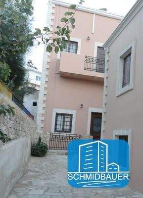 Kreta, Kamilari: Charmantes Haus mit 2 Wohnungen und kleinem Innenhof zu verkaufen