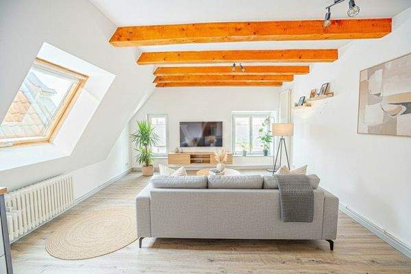 Wohnzimmer digital möbliert