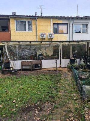 Haus Gartenseite, nicht fertig gedämmt