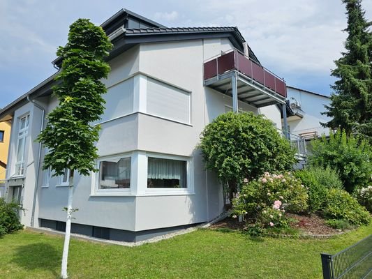 Komplett modernisierte Traumwohnung Wolfartsweier 