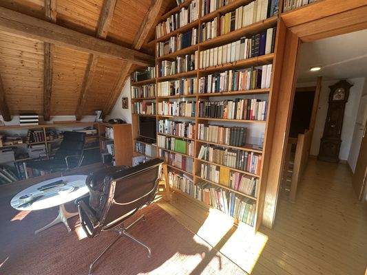 Bibliothek und Arbeitsziummer