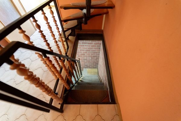 Haupthaus - Treppe zum Keller