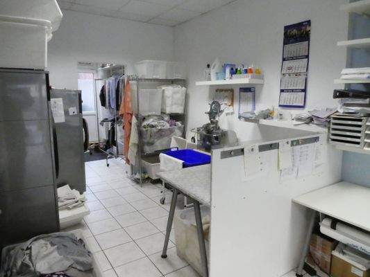 Textilreinigung und Heißmangel