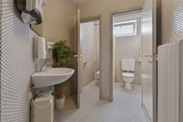 Sanitärbereich im Untergeschoss