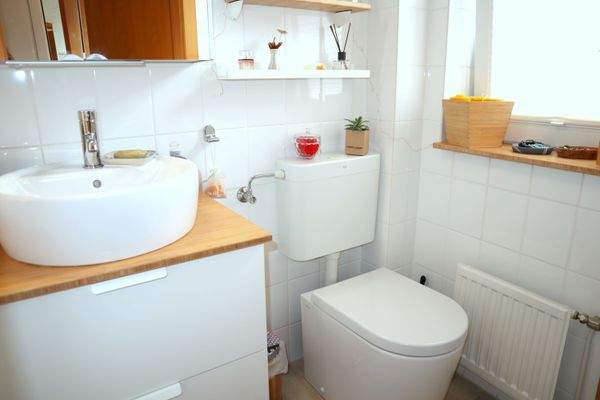 Tageslicht-Gästetoilette