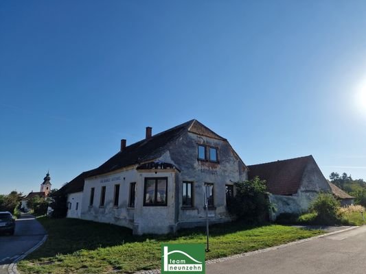 ehemaliger Bauernhof mit Dorfwirtshaus nahe Stift Geras