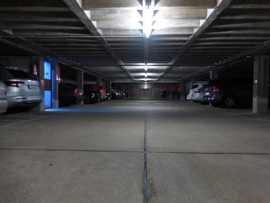 Tiefgarage, Bild 2
