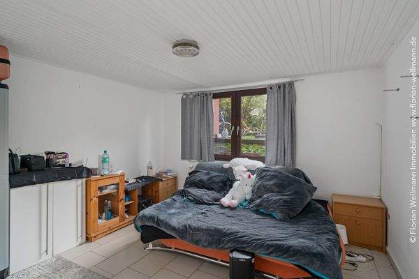 Wohnbereich Souterrain Rechts