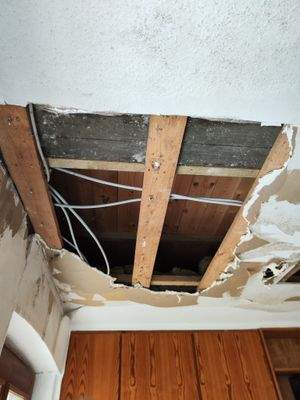 60) Wasserschaden im EG (3).jpg